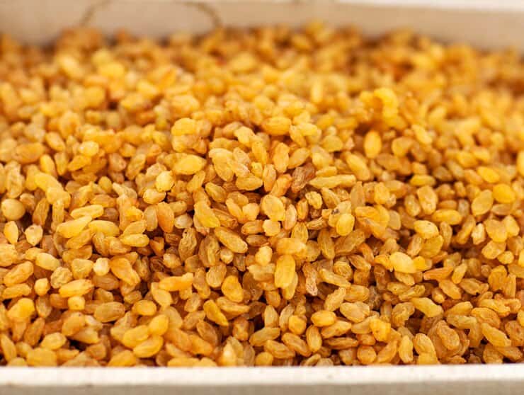 تصویر 2 از قیمت خرید کشمش پلویی طلایی عمده + فروش ویژه